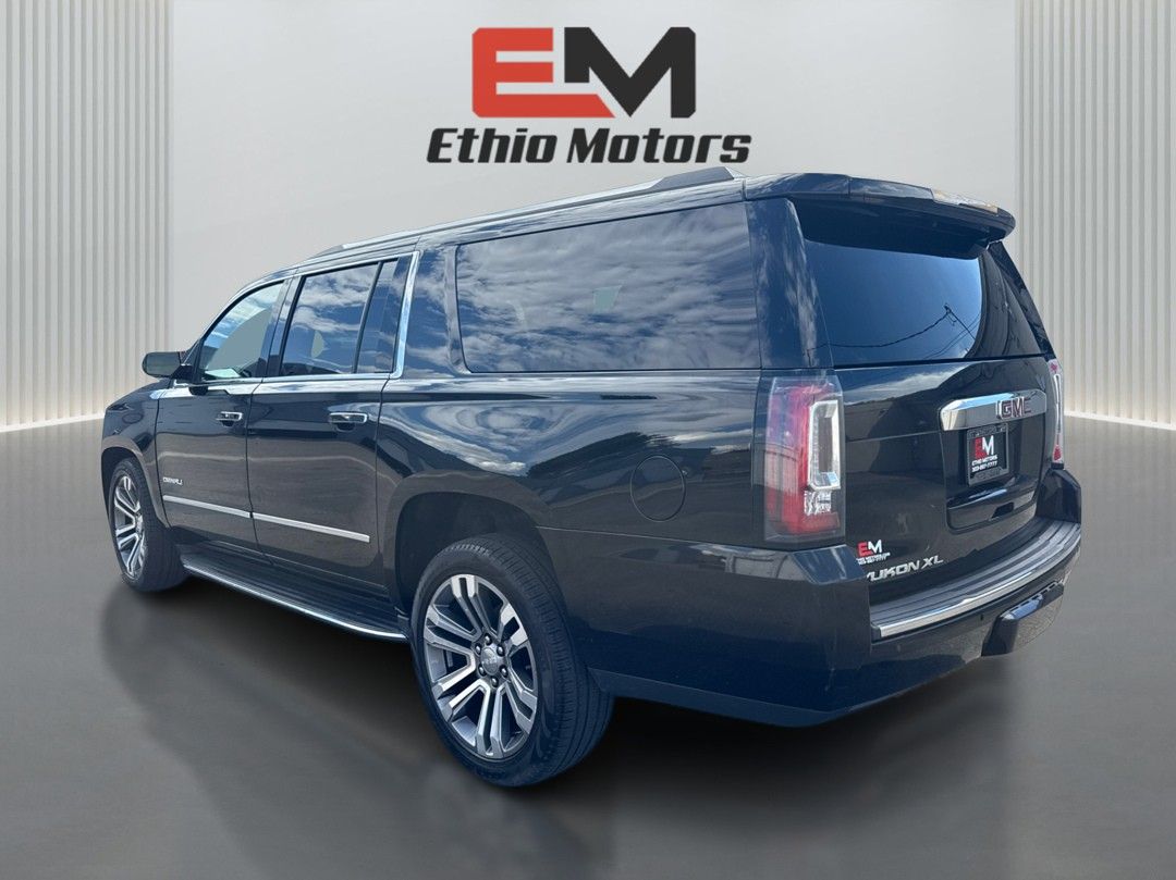 2018 Gmc Yukon XL Denali photo 2