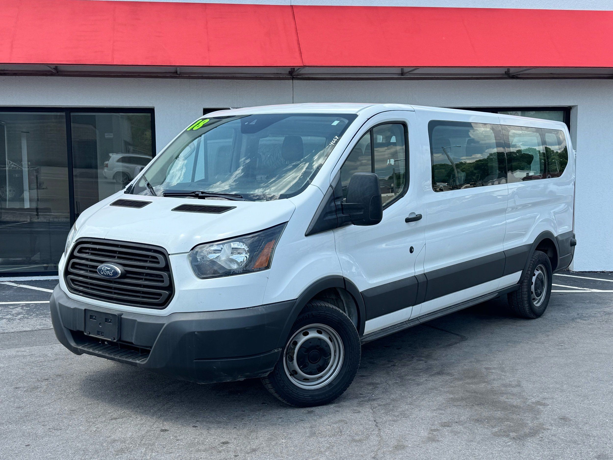 2018 Ford Transit 350 XL Wagon Low Roof Sliding Pass. 148's photo