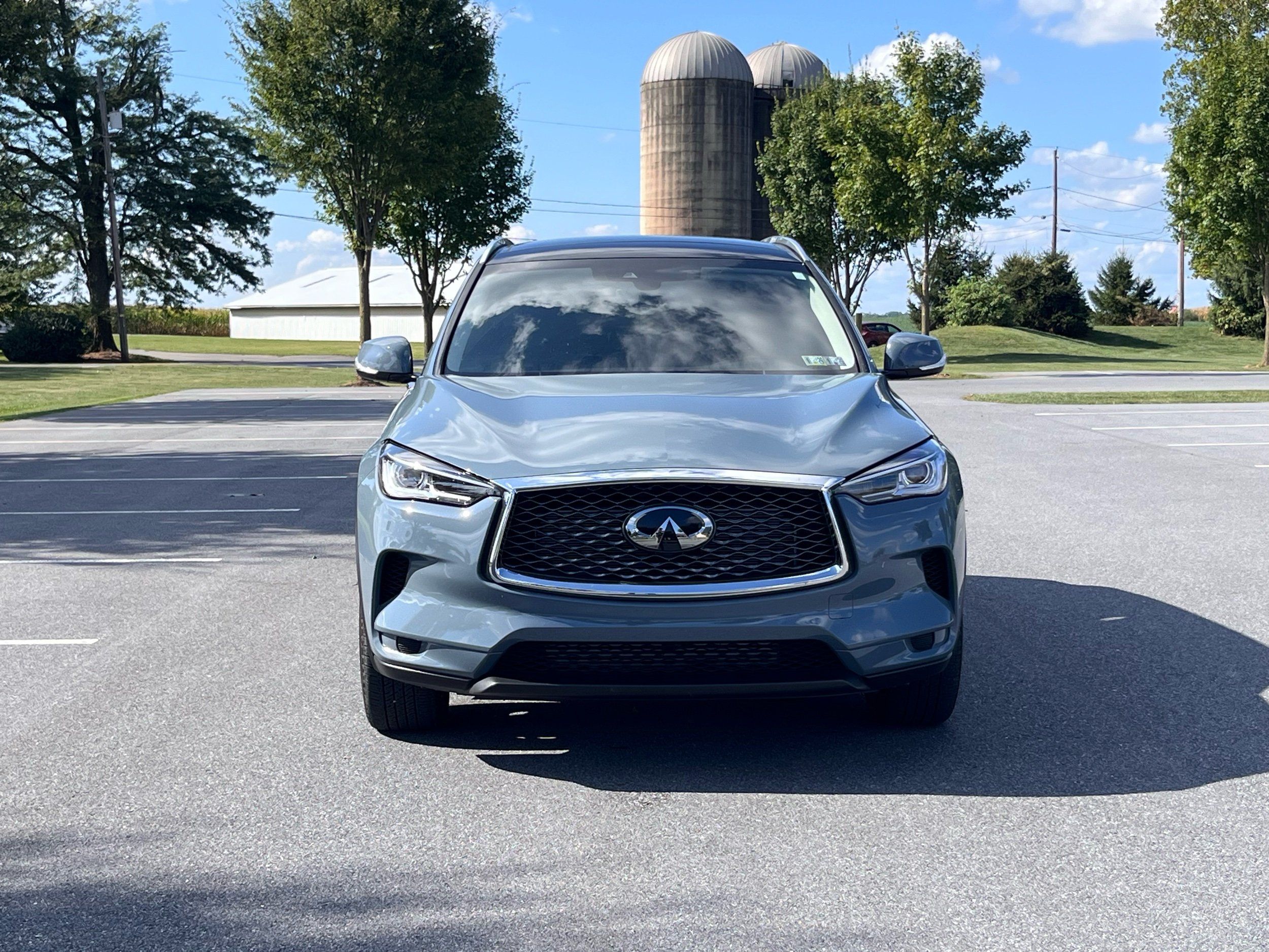 2024 Infiniti QX50 Luxe AWD photo 2