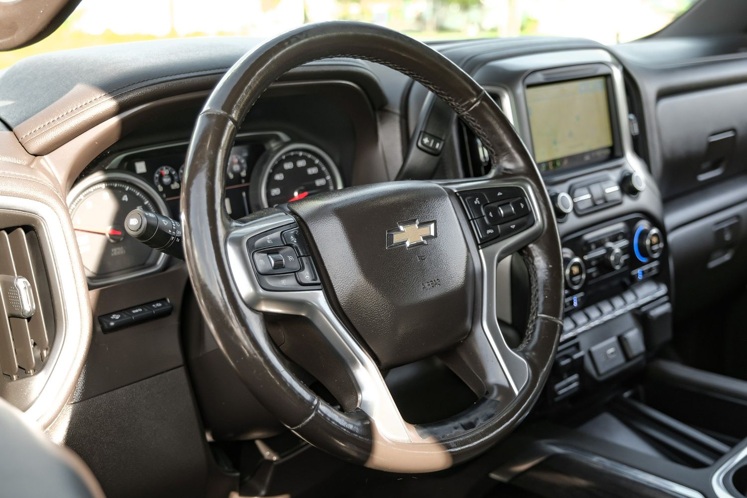 2019 Chevrolet Silverado LTZ photo 9