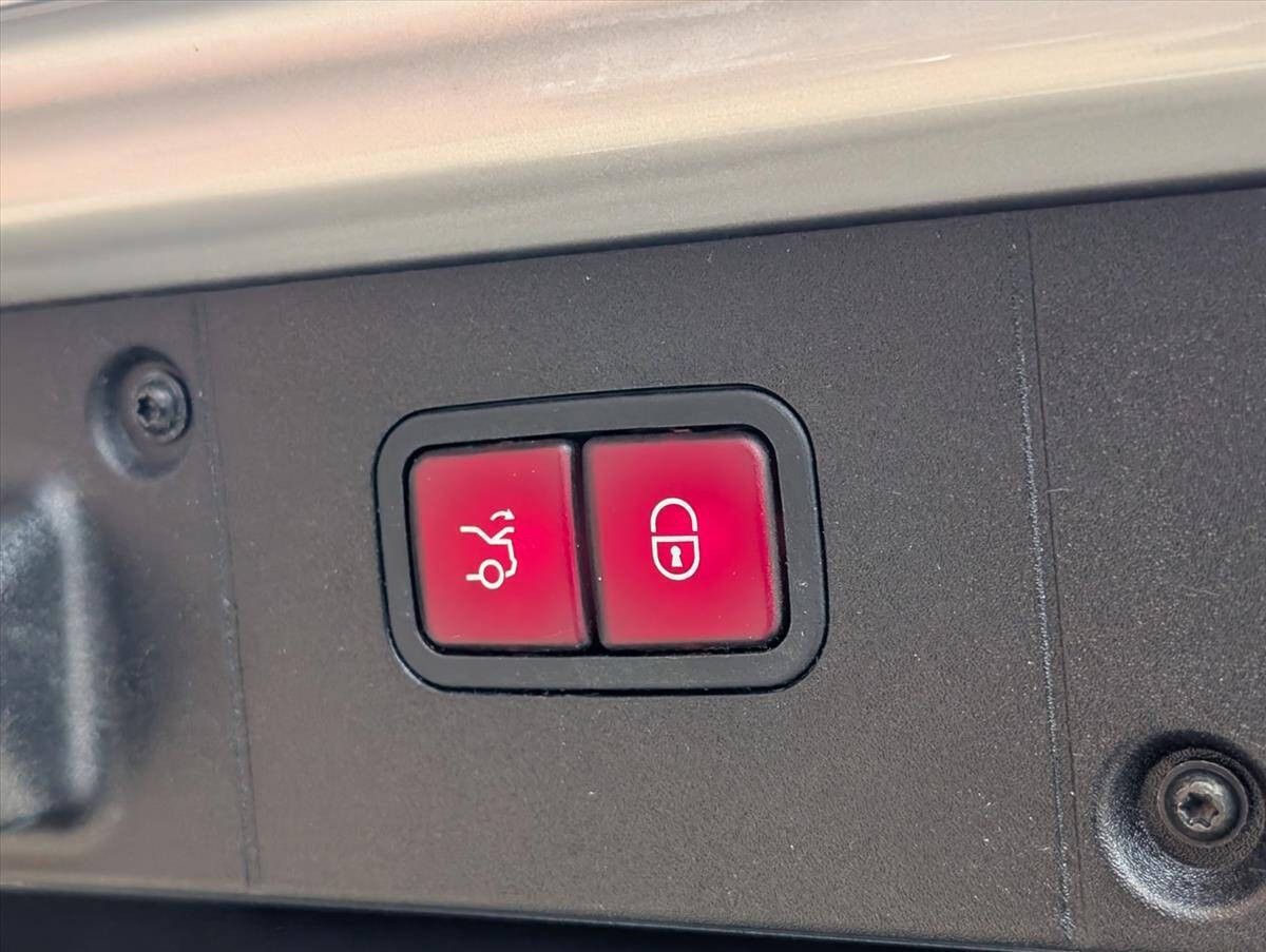 2009 Mercedes-Benz S-Class 64