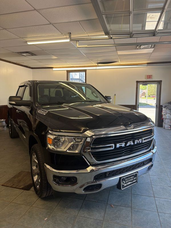 View vehicle photo 2