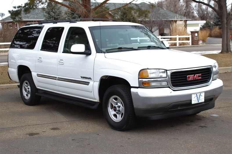 2005 GMC Yukon XL Photos