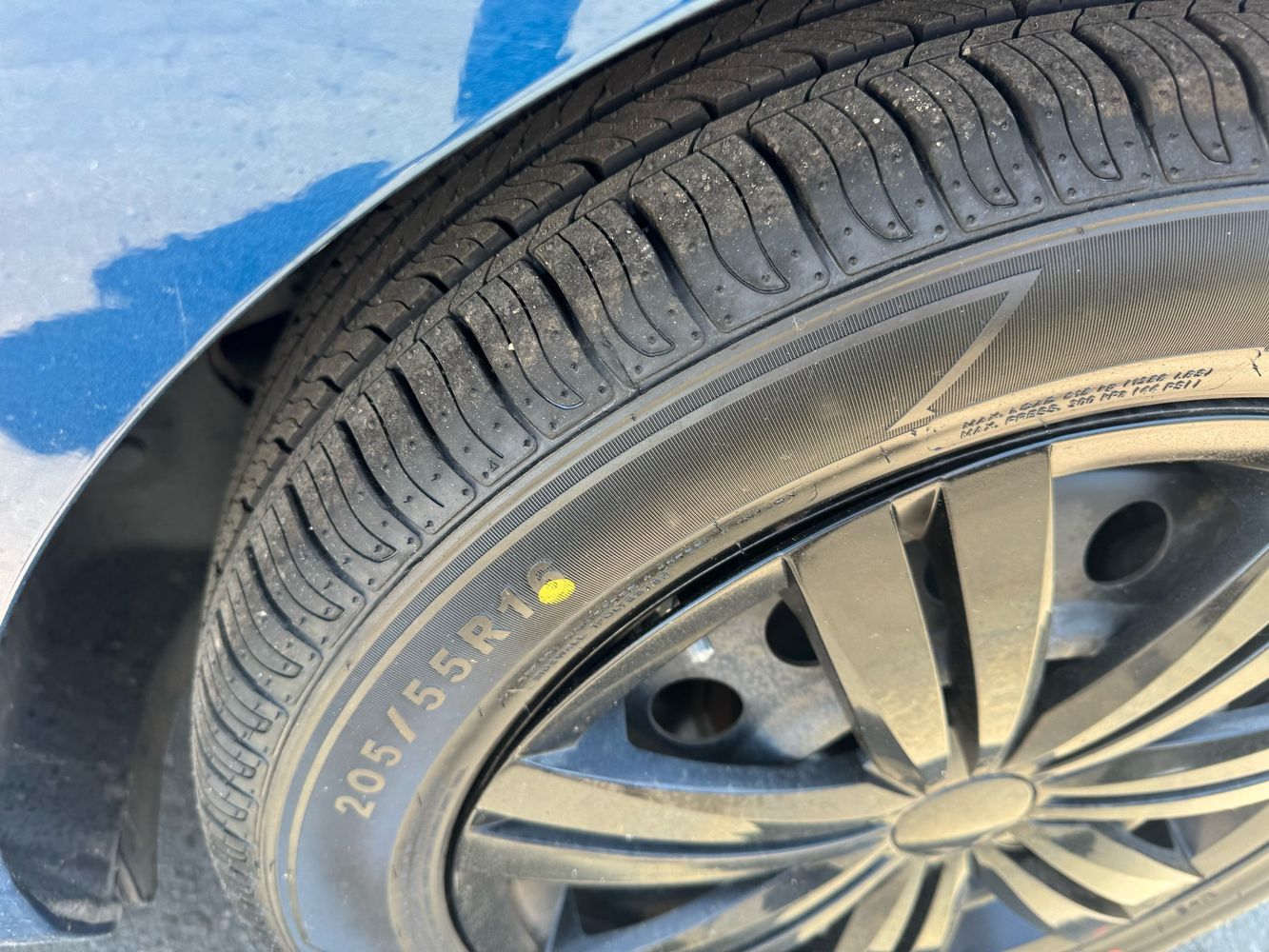 2016 Hyundai Elantra GT Base photo 12