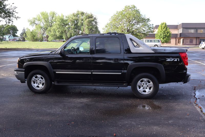 2005 Chevrolet Avalanche 1500 Z71 | Victory Motors of Colorado