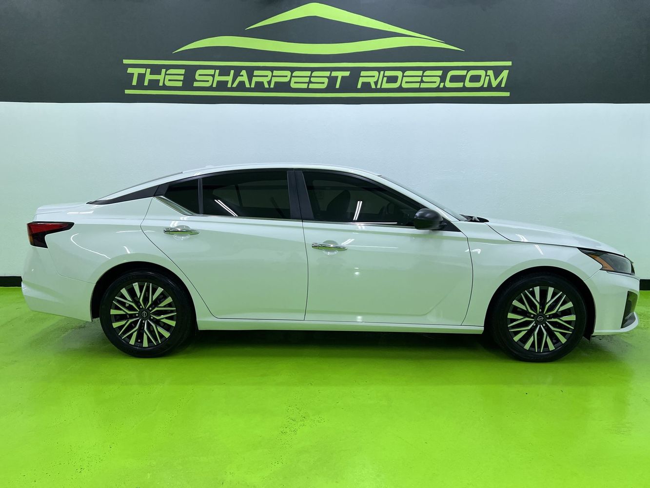 2025 Nissan Altima SV - Photo 11