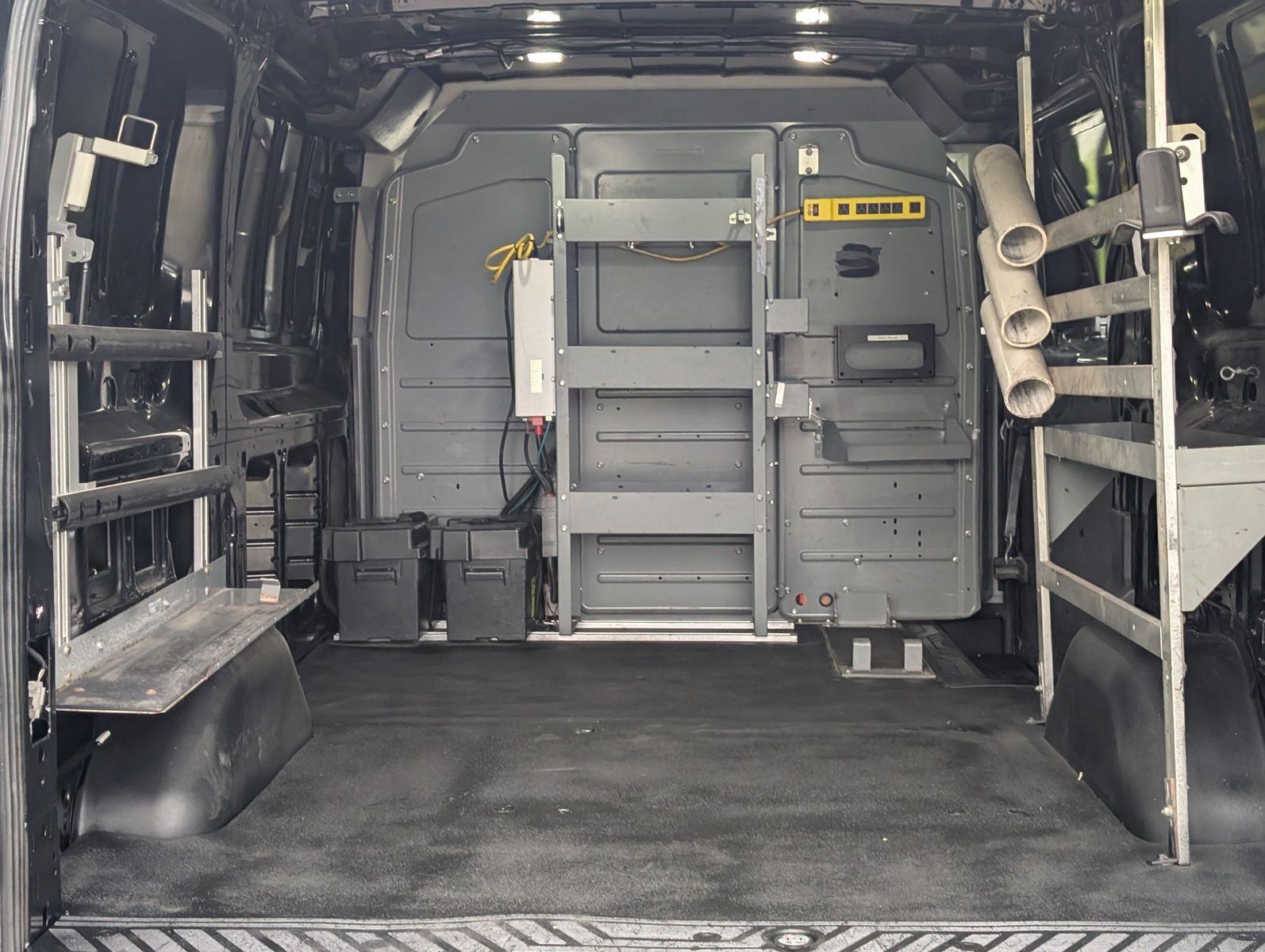 2018 Ford Transit-150 58