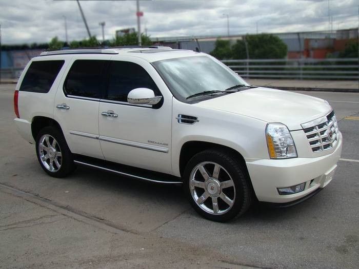 2011 Cadillac Escalade Luxury | Zoom Auto Group - Used Cars New Jersey
