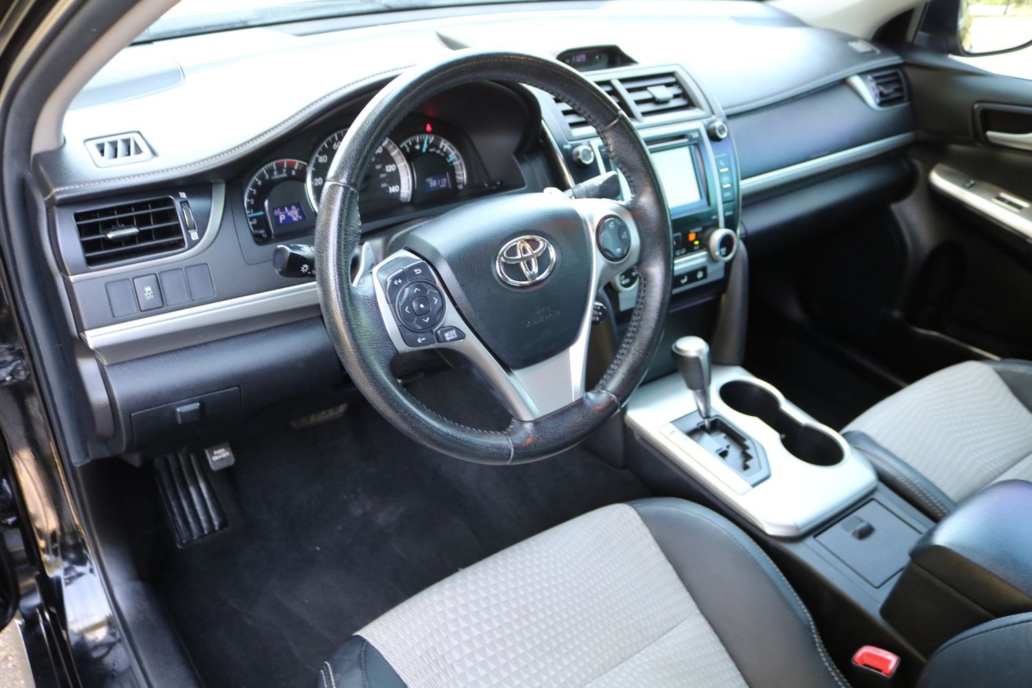 2012 Toyota Camry SE | Victory Motors of Colorado