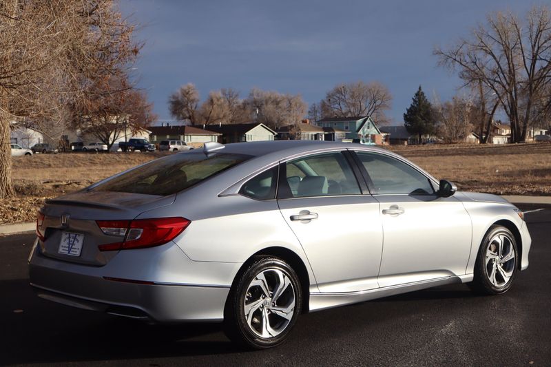 2018 Honda Accord EX-L w/Navi | Victory Motors of Colorado