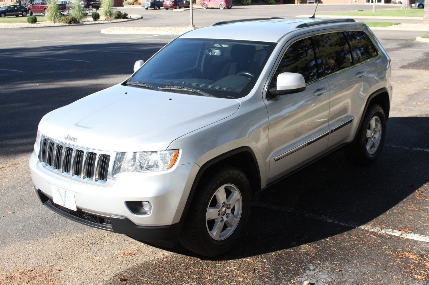 2011 Jeep Grand Cherokee Laredo | Victory Motors of Colorado