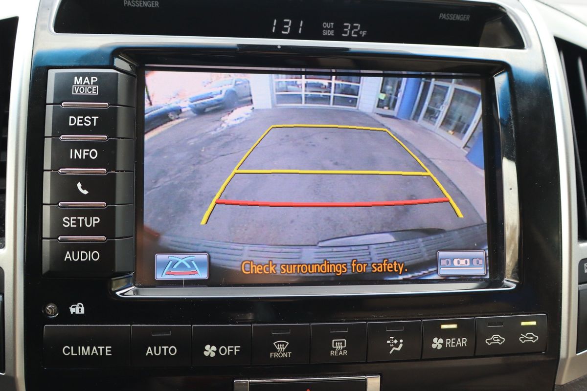 2013 Toyota Land Cruiser 