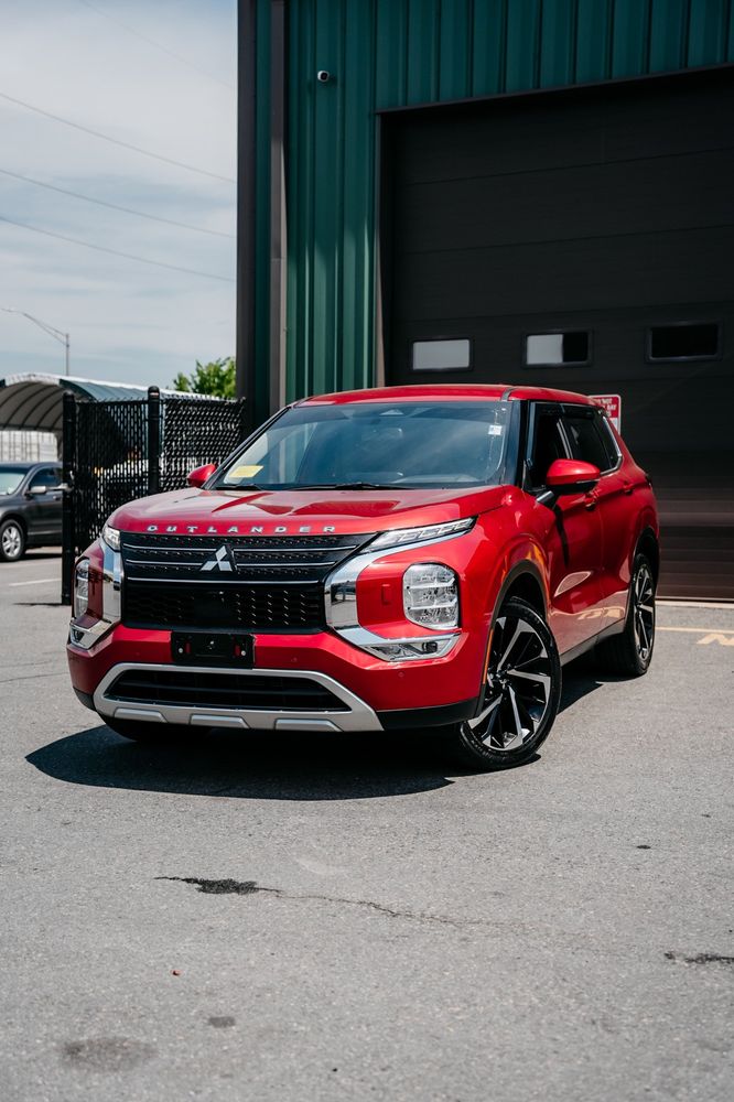 2024 Mitsubishi Outlander SE S-AWC's photo