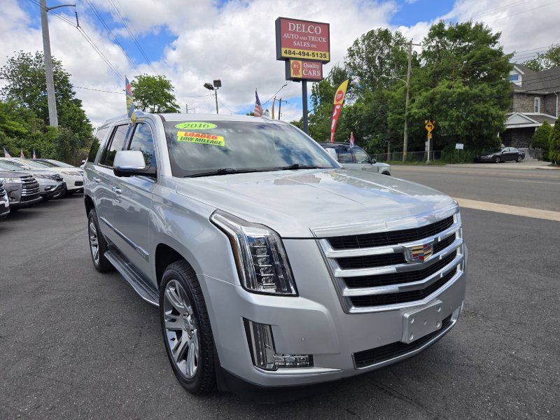 2016 Cadillac Escalade AWD Luxury's photo