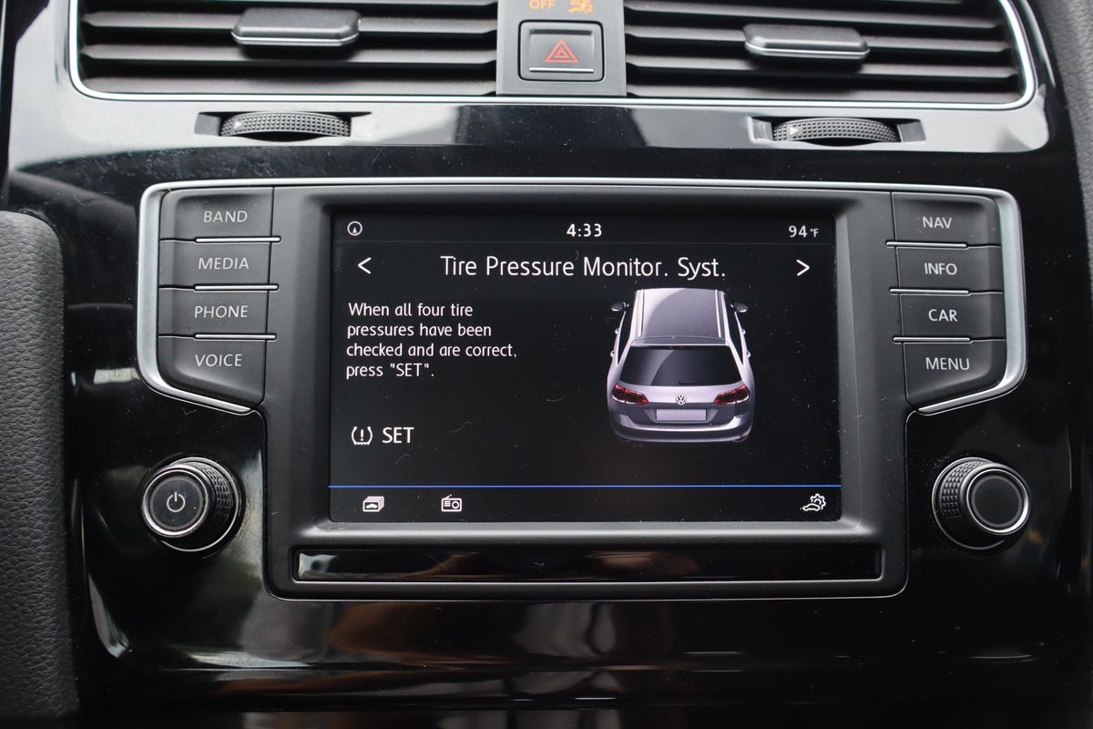 2017 Volkswagen Golf SportWagen TSI SEL