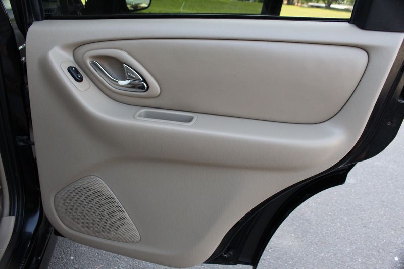 2005 Mazda Tribute s | Victory Motors of Colorado