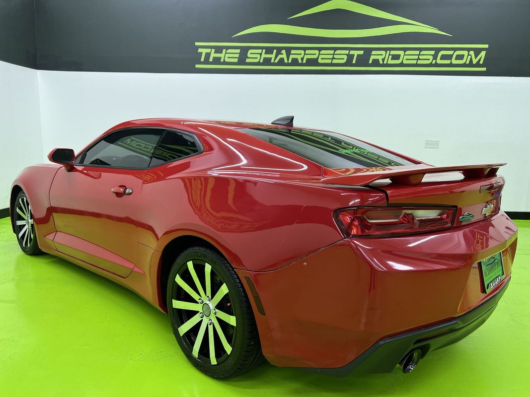 View vehicle photo 7