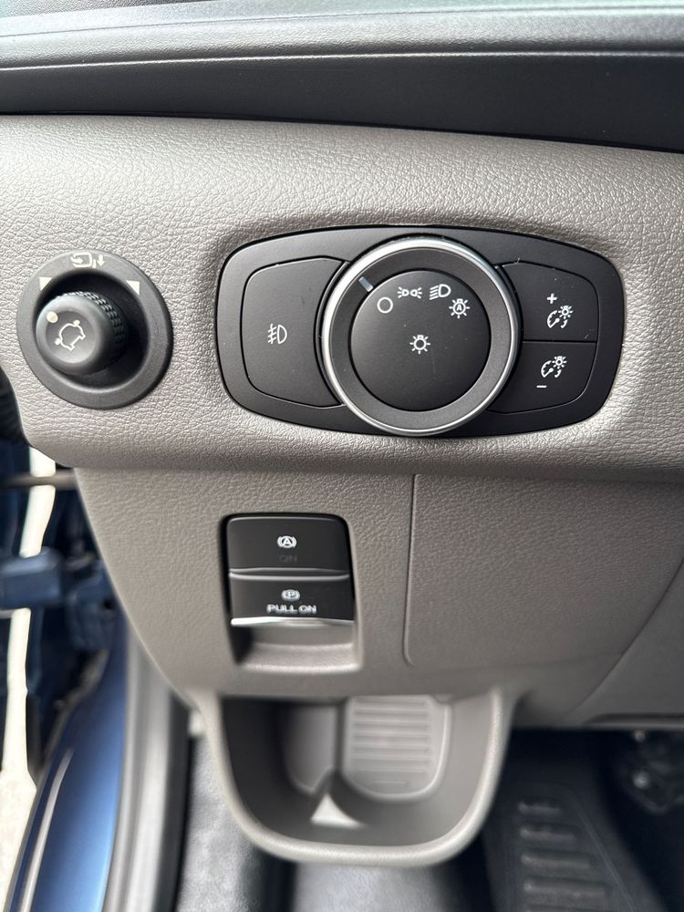 2023 Ford Transit photo 22