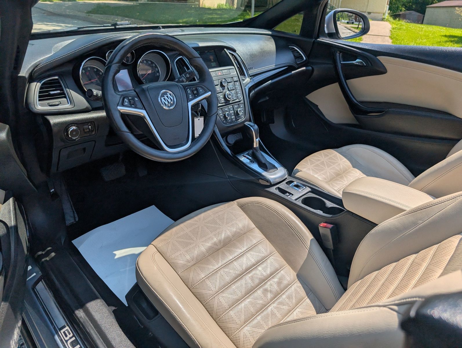 2016 Buick Cascada 47