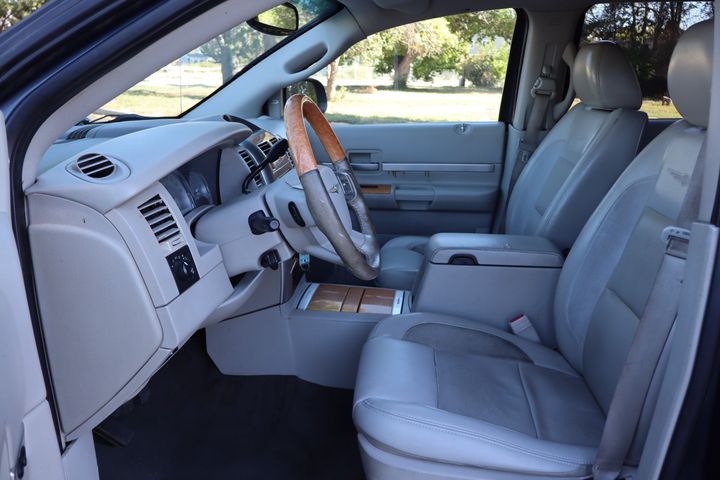 2007 Chrysler Aspen Limited | Victory Motors of Colorado