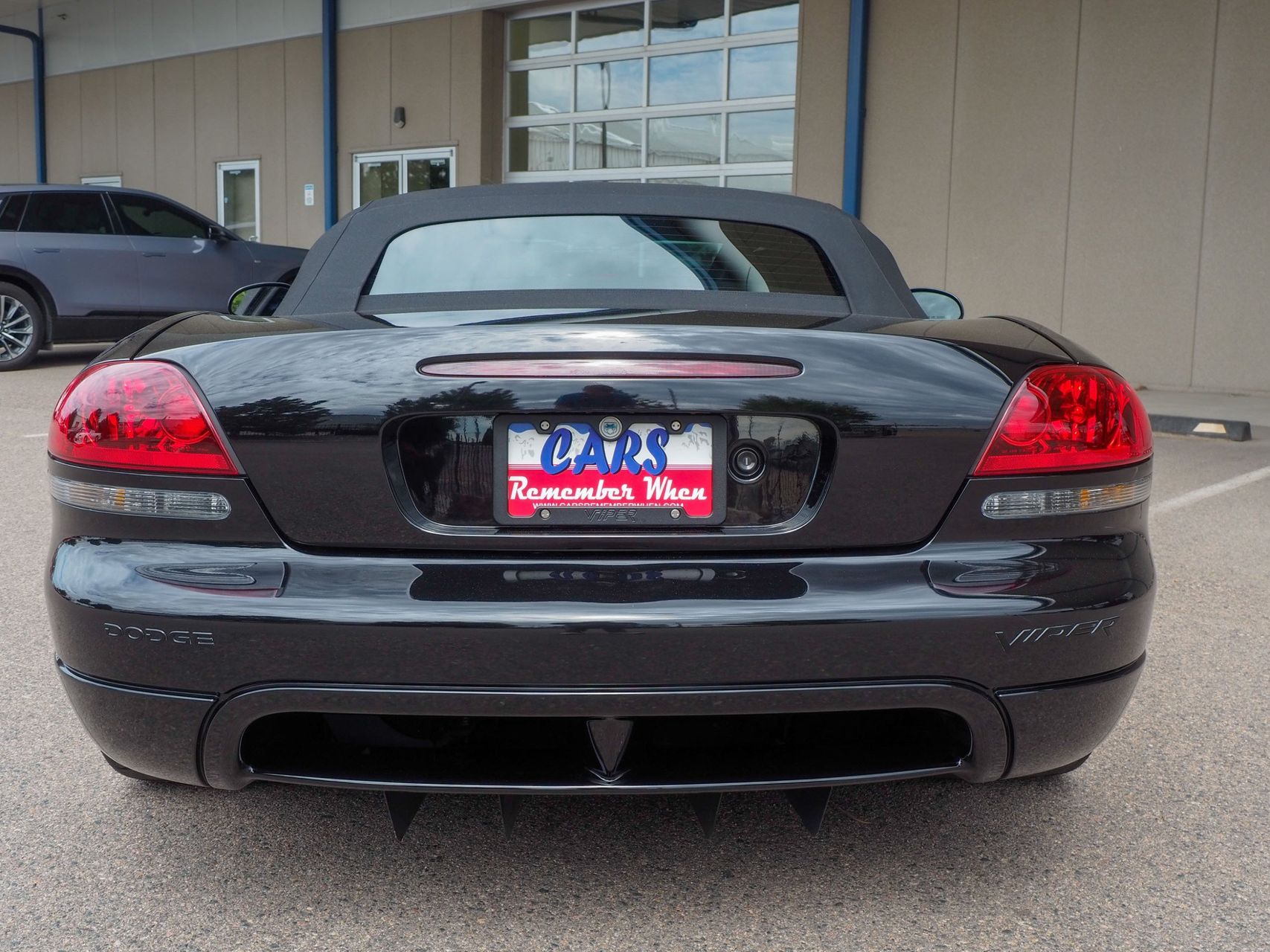 2006 Dodge Viper 35