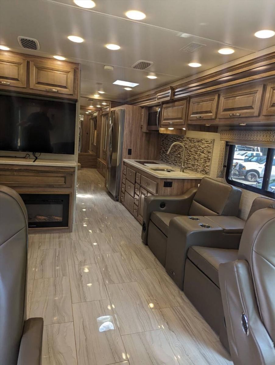 2019 Jayco Embark 21