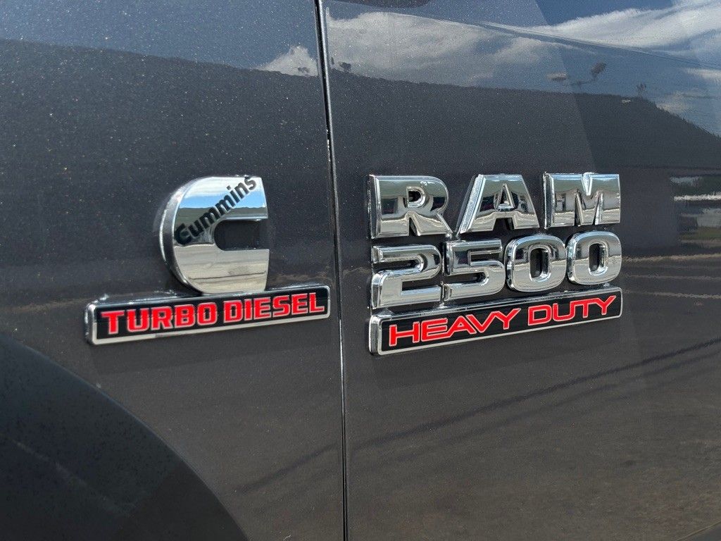 2017 Ram 2500 ST Tradesman photo 11