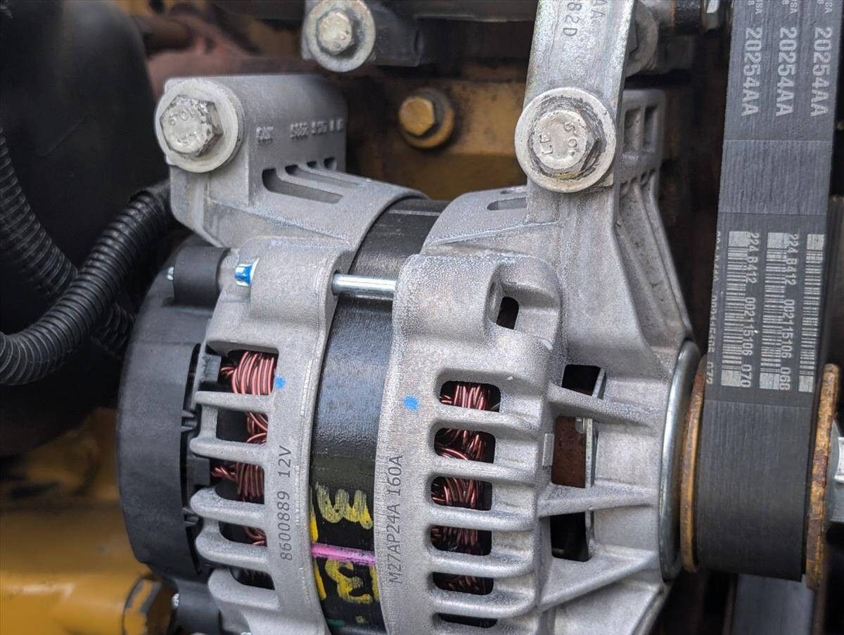 2007 Peterbilt 335 82