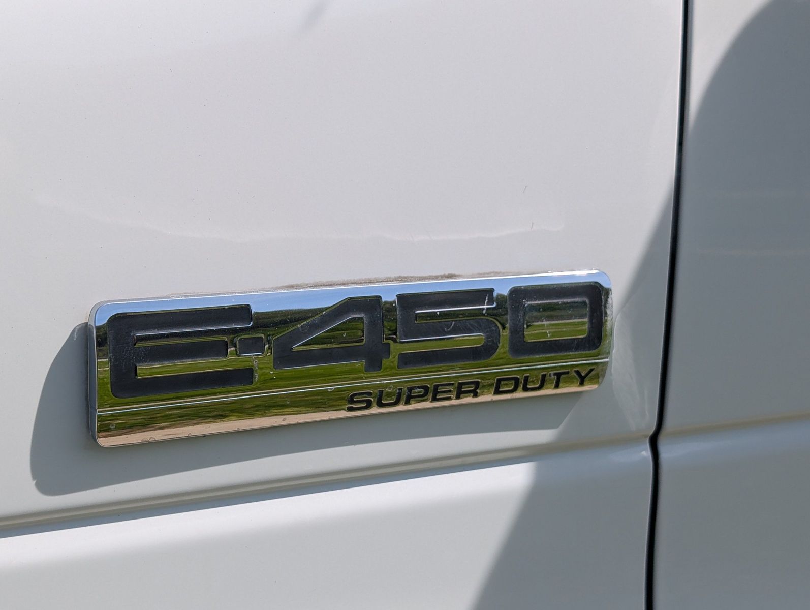 2007 Ford E-450 Cutaway 192