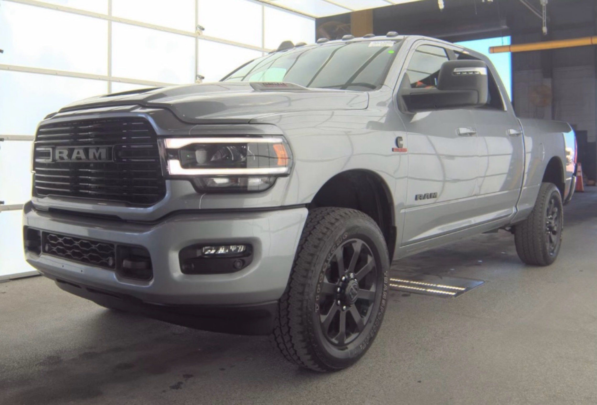 2024 RAM Ram 2500 Pickup Laramie's photo