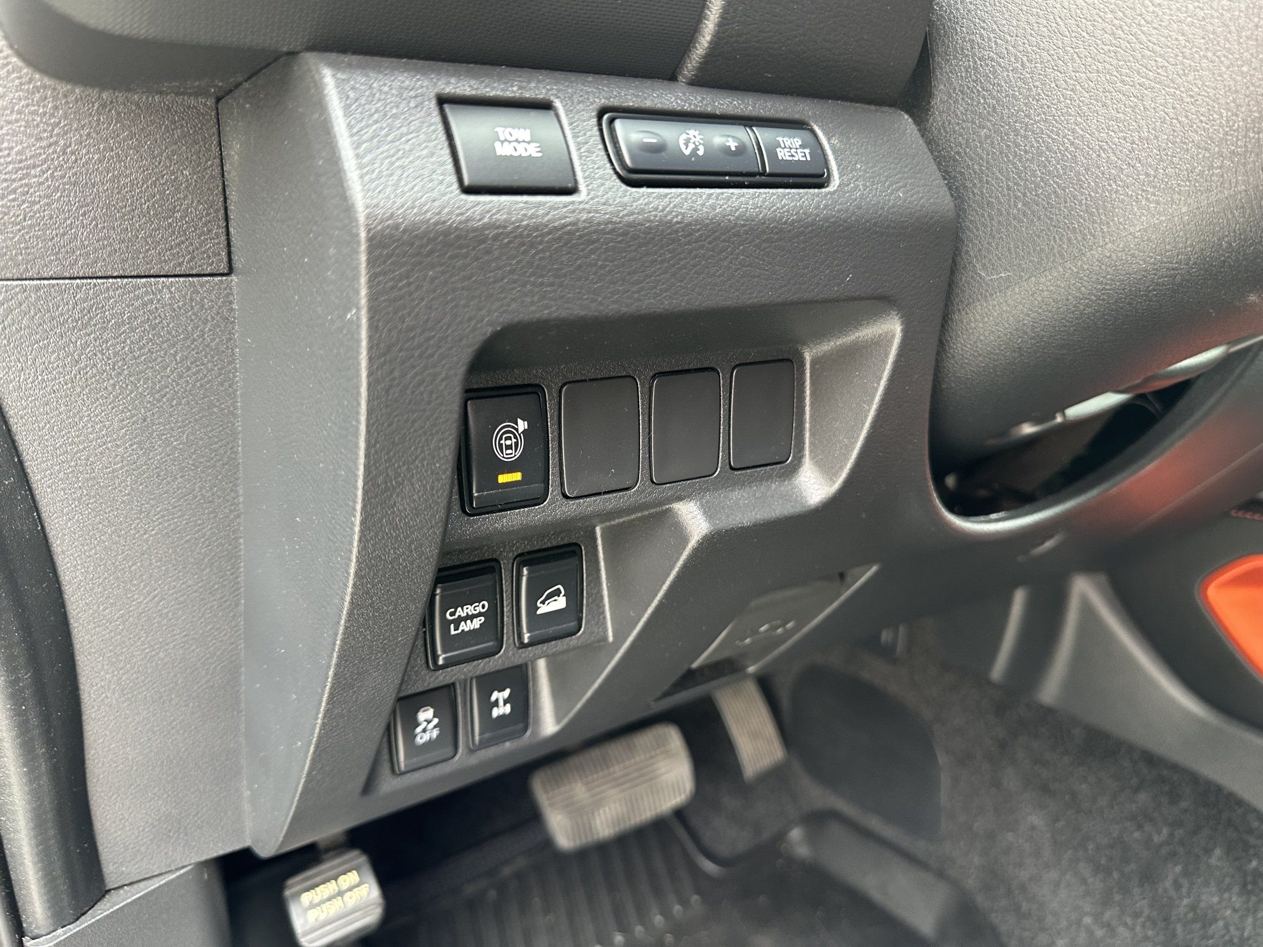 2023 Nissan Frontier PRO-4X - Photo 12