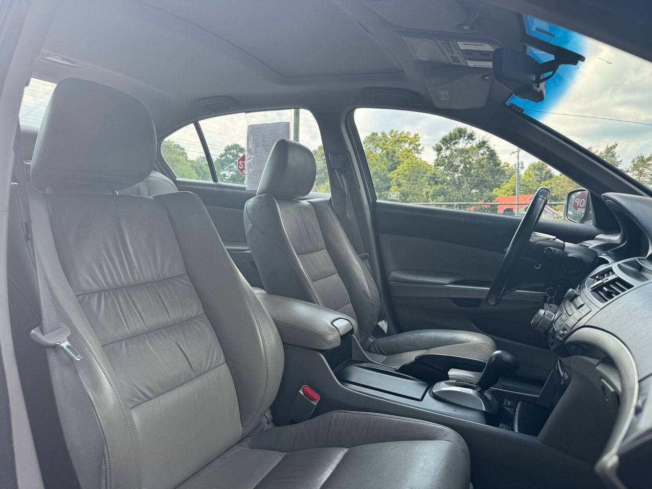 2010 Honda Accord EX-L V6 photo 17