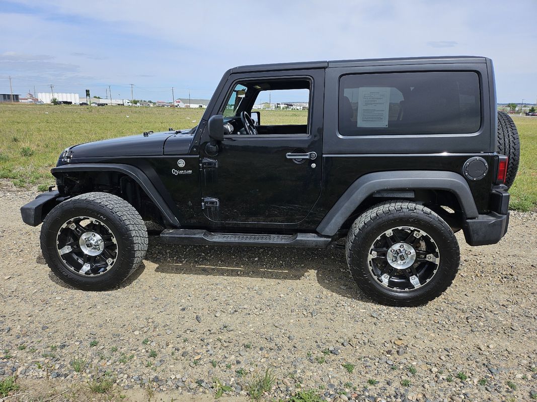 2011 Jeep Wrangler Sahara's photo