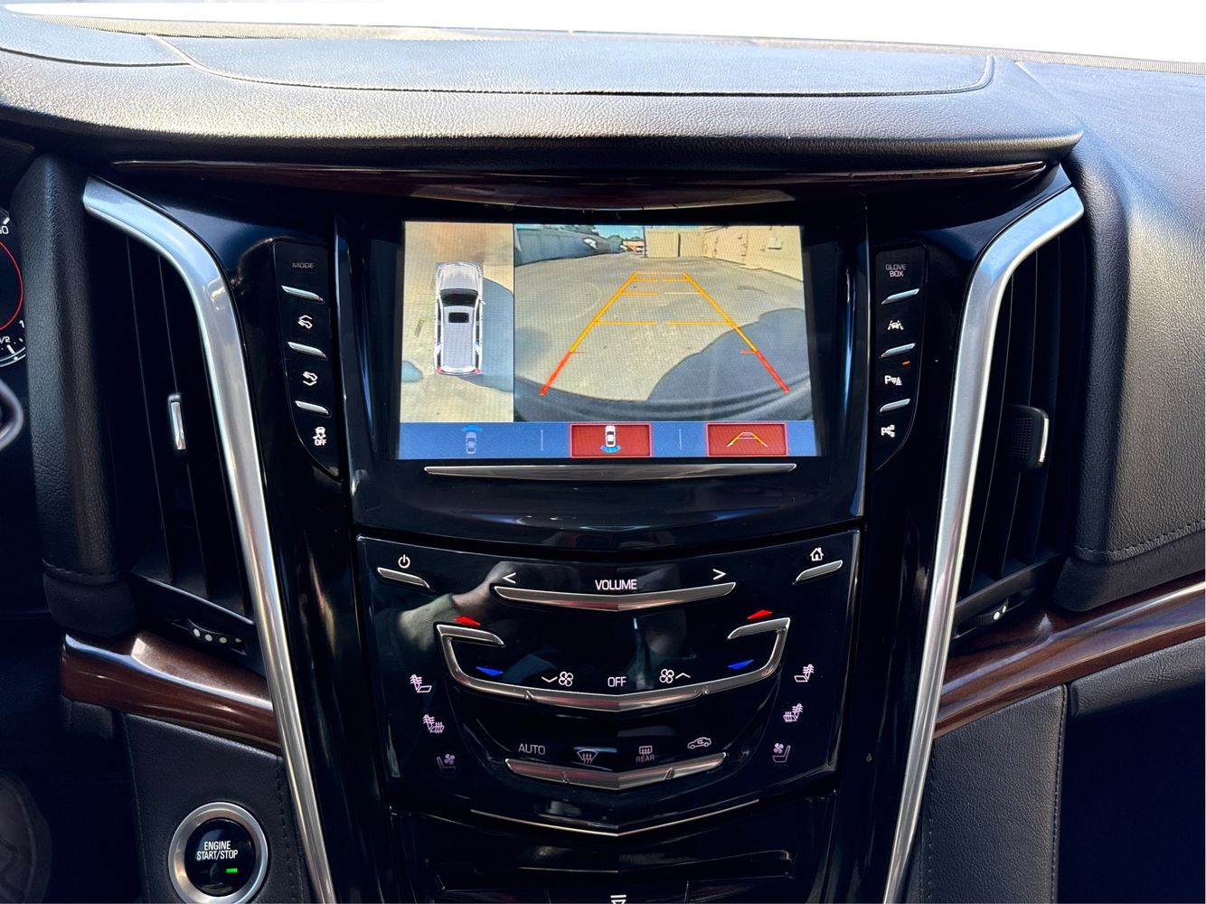 2019 Cadillac Escalade ESV Luxury photo 11