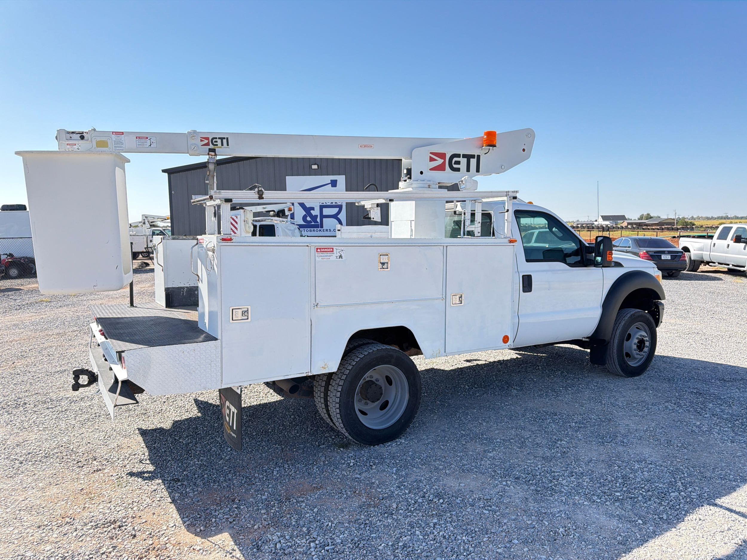 2016 Ford F-450 Super Duty Chassis Cab XL - Photo 9