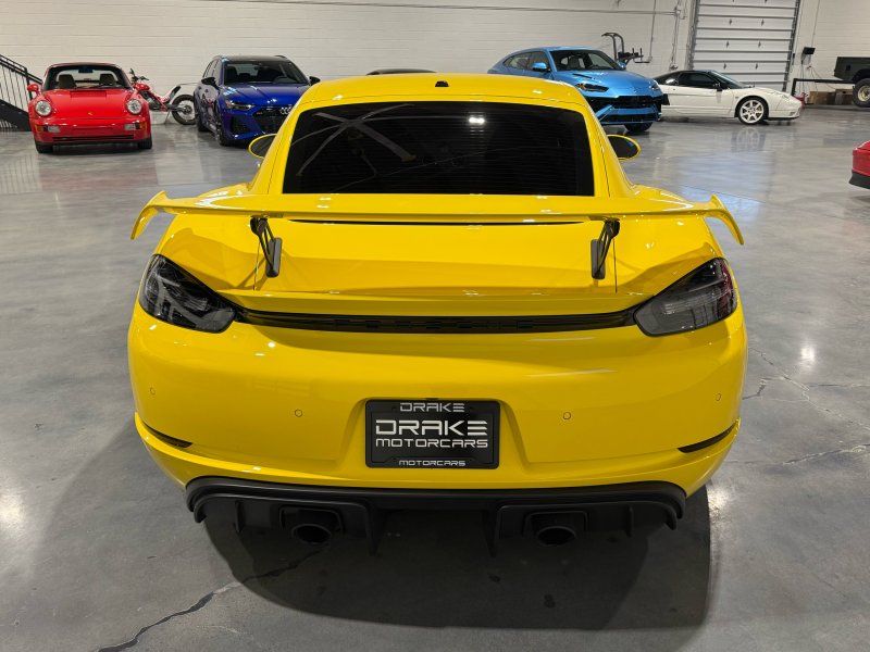 2023 Porsche 718 Cayman GT4, photo 4