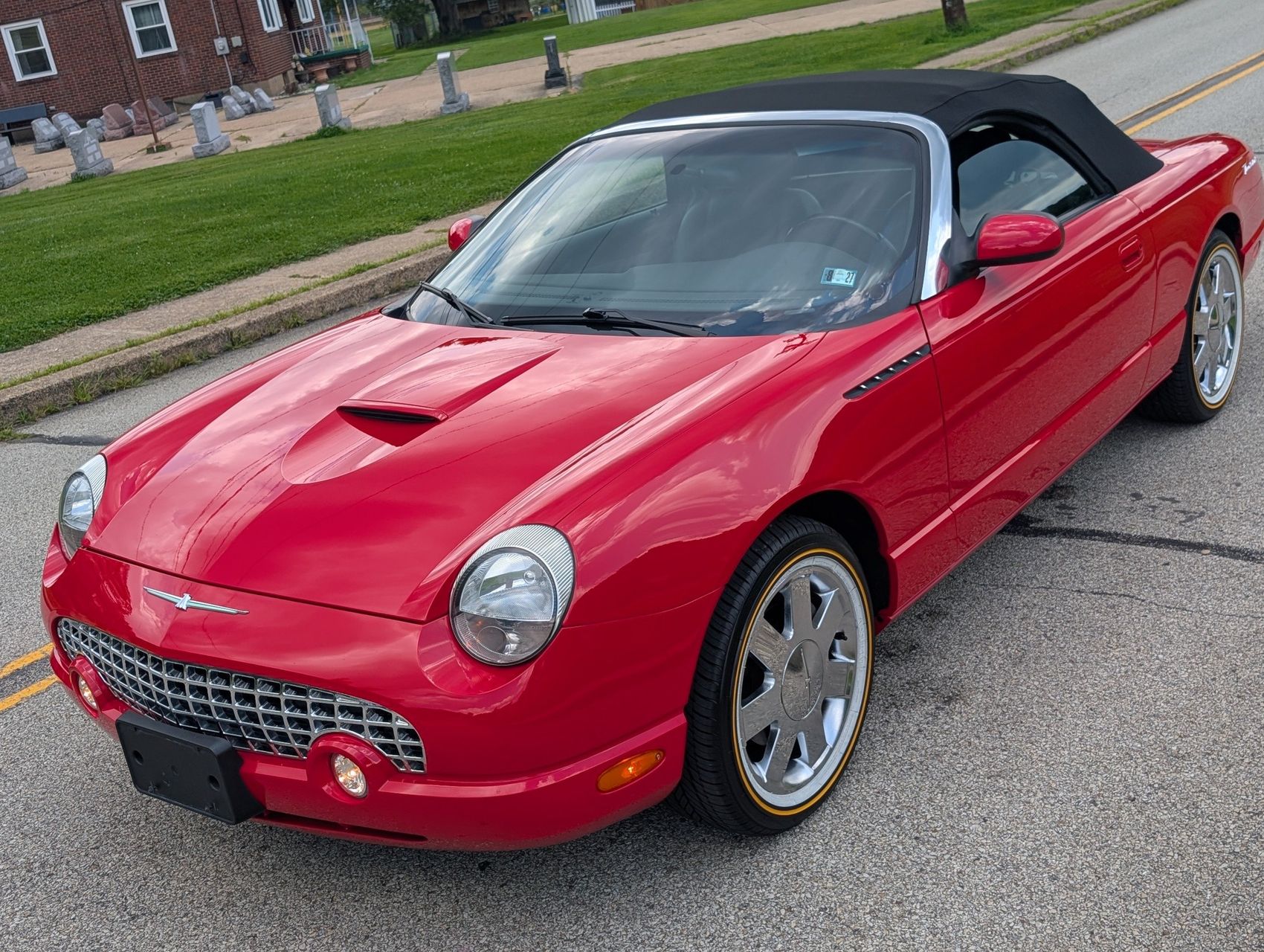 2002 Ford Thunderbird 24