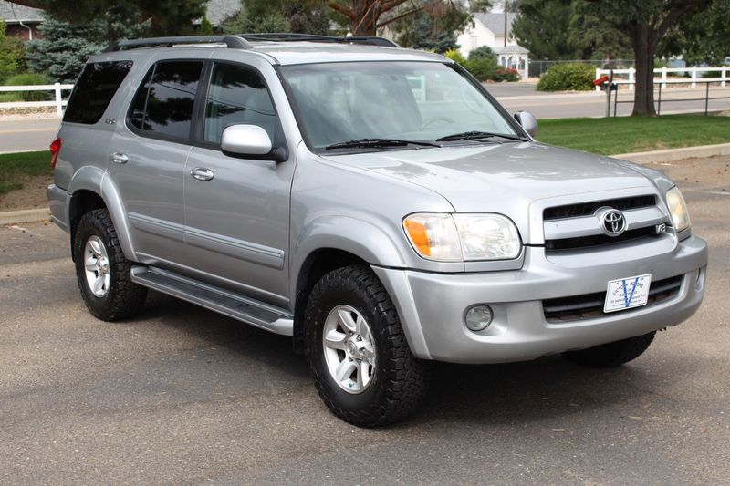 2007 Toyota Sequoia Photos