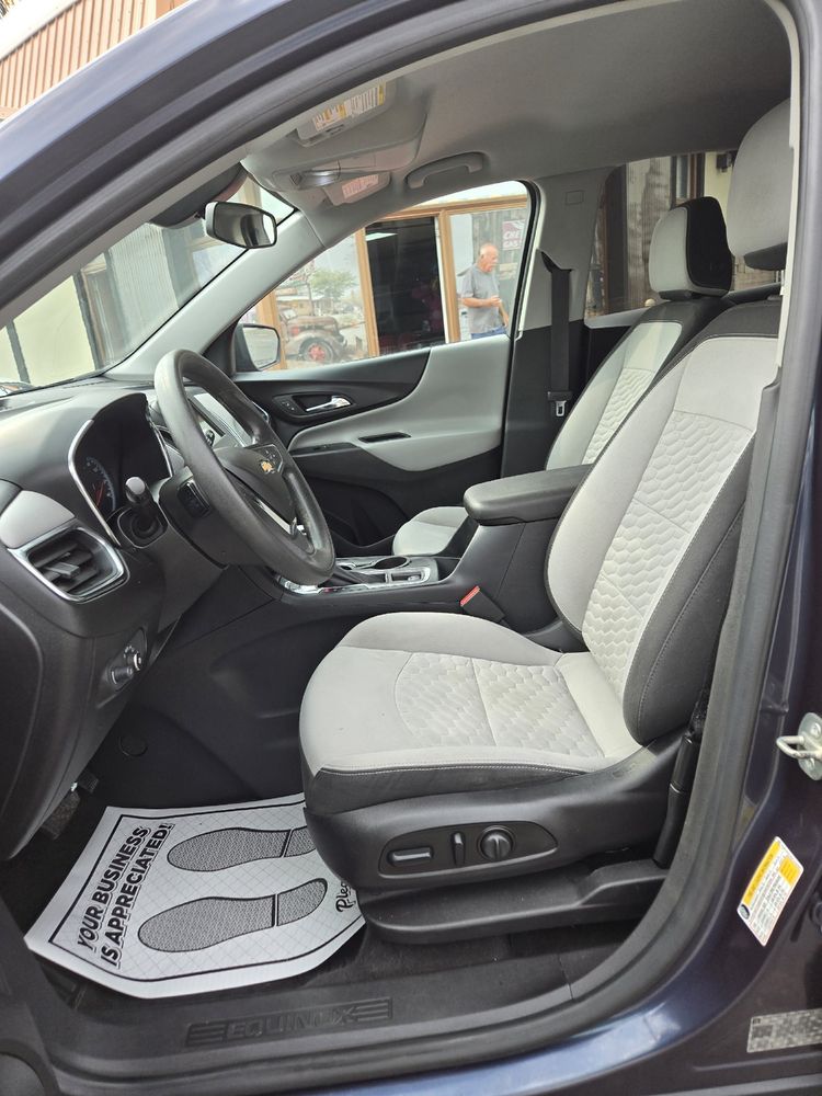 2019 Chevrolet Equinox LS photo 10