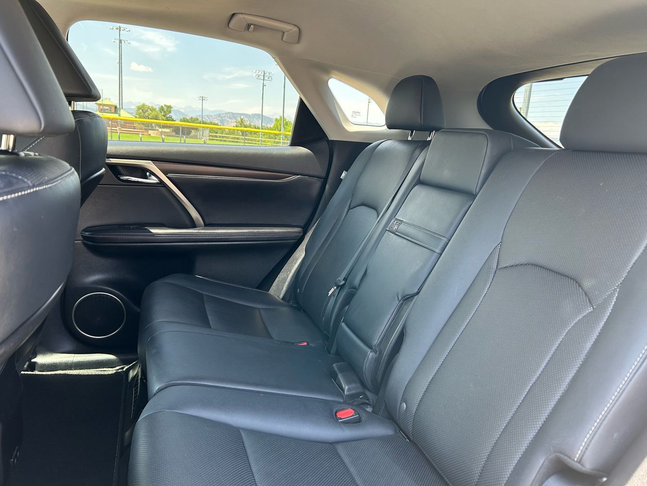 2021 Lexus RX 450h photo 17