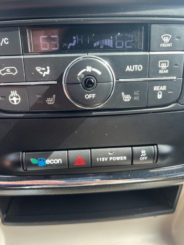 2019 Dodge Grand Caravan SXT photo 16