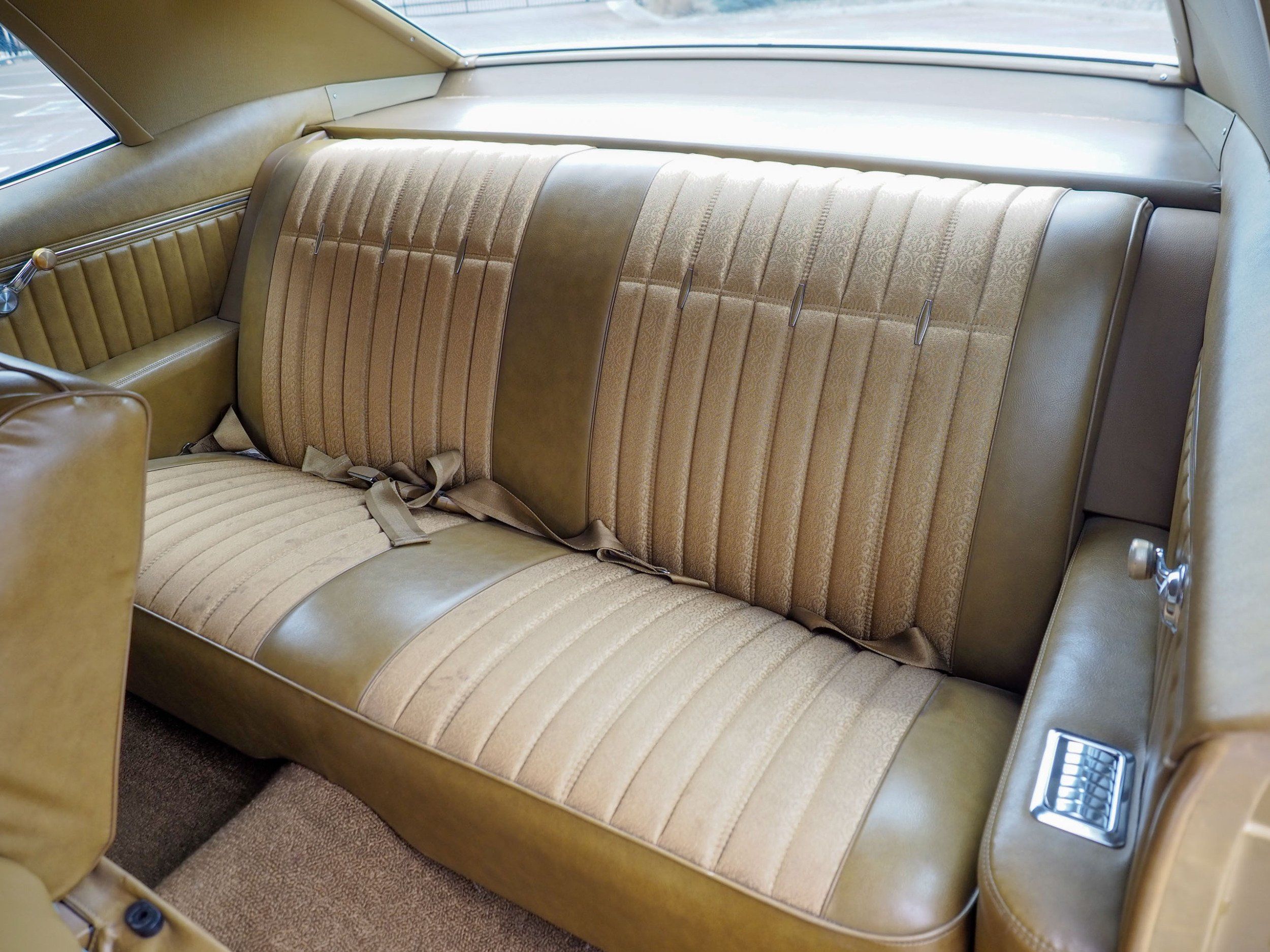 1969 Chevrolet Impala Gold 350