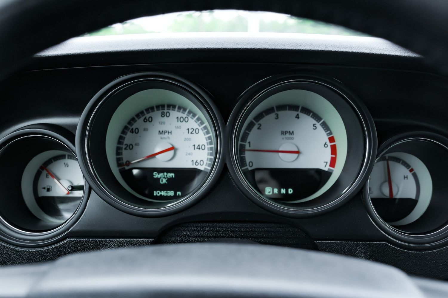 2010 Dodge Challenger R/T photo 19