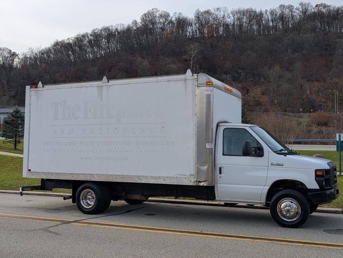 2017 Ford E-Series 3