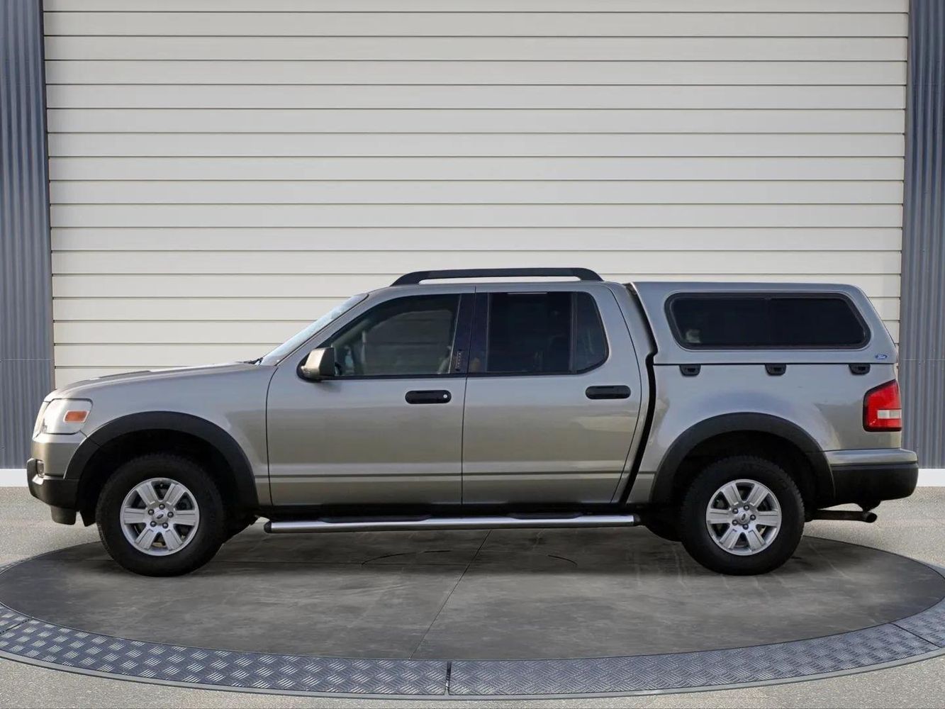 2008 Ford Explorer Sport Trac XLT photo 4