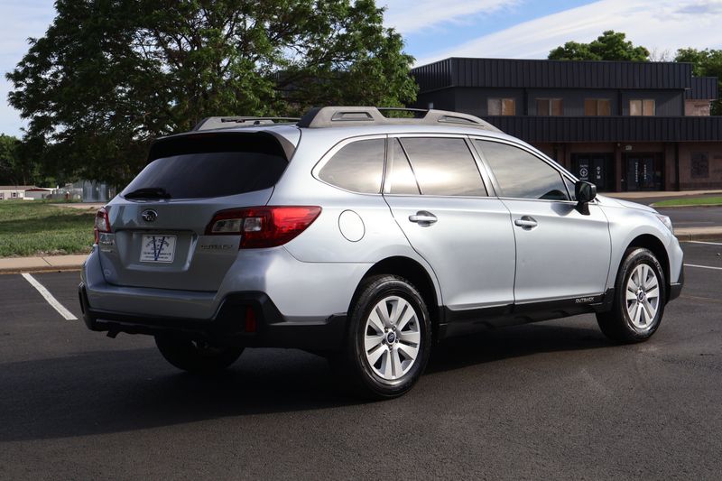 2019 Subaru Outback 2.5i | Victory Motors of Colorado