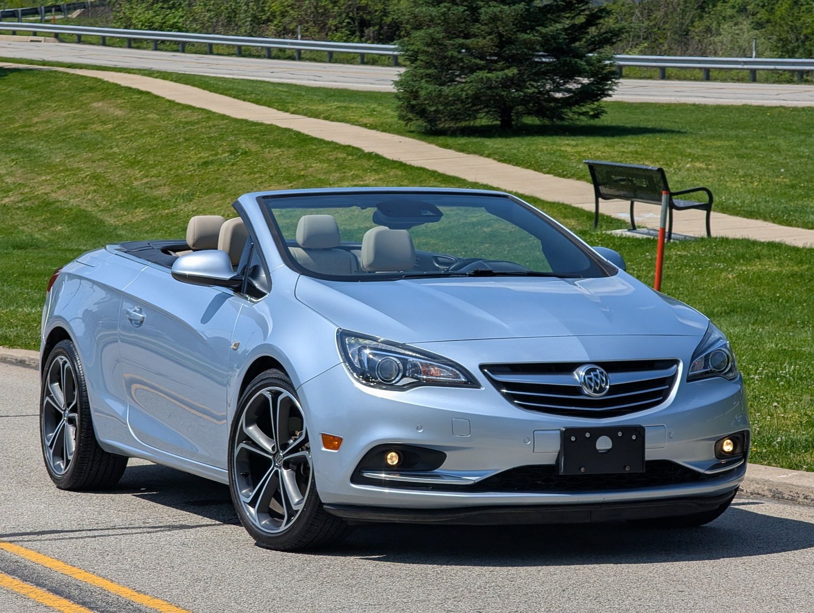 2016 Buick Cascada 3