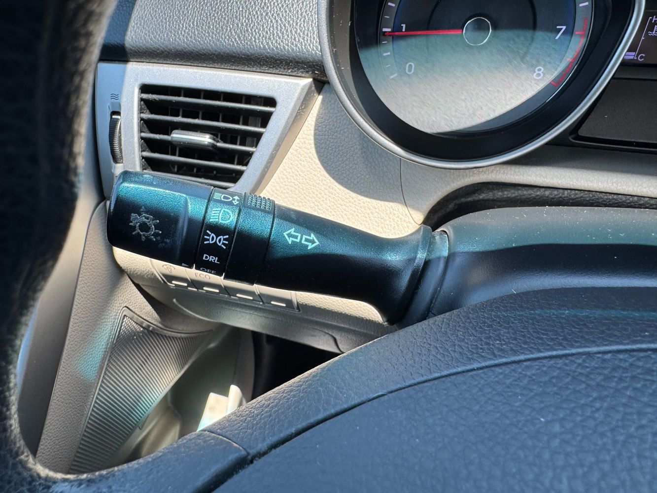 2016 Hyundai Elantra GT Base photo 37