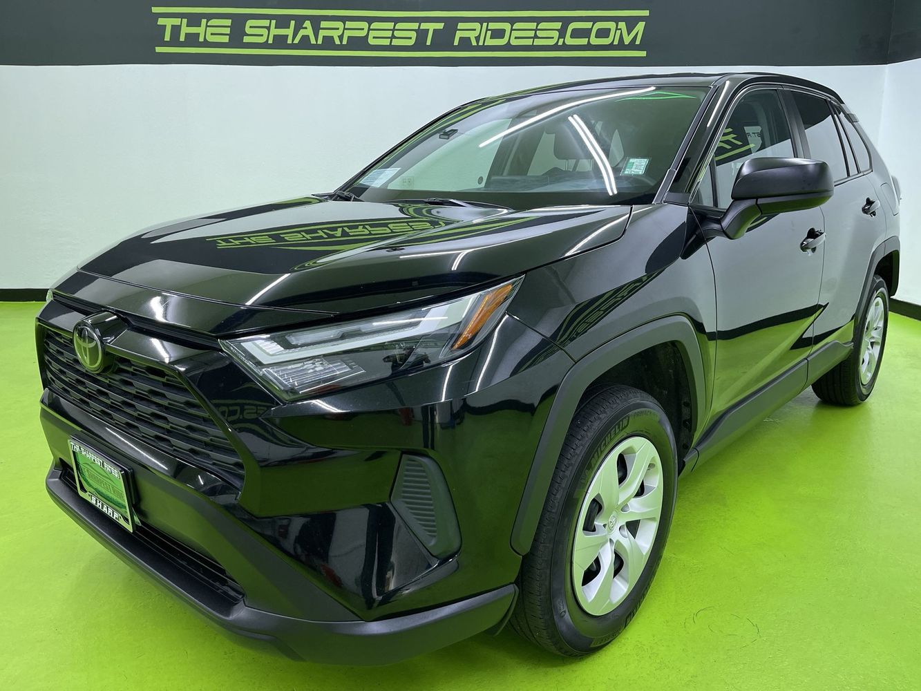 2024 Toyota RAV4 LE photo 4