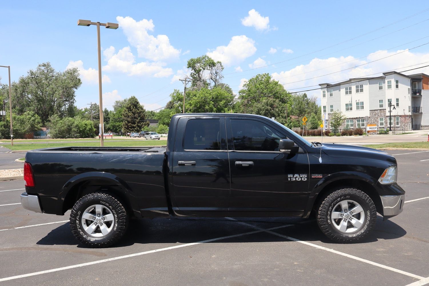 2013 Ram 1500 Slt 5 7 L V8 4wd Quad Cab